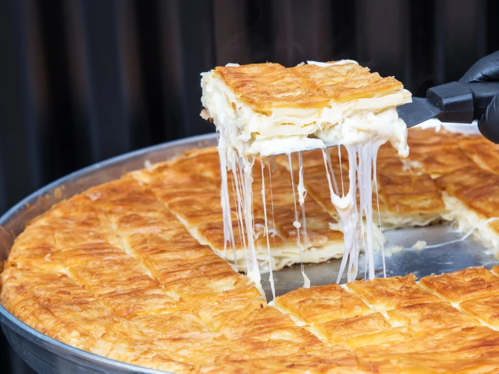 Levent Börek Balat | Bursa Balat Kıymalı Börek | Bursa Balat Peynirli Börek | Bursa Patatesli Börek | Bursa Ispanaklı Börek | Bursa Nilüfer Su Böreği | Bursa Nilüfer Kol Böreği | Tarihi Levent Börek | Bursa Nilüfer Suböreği Sipariş | Bursa Nilüfer Çıtır Çıtır Börek | Bursa Nilüfer Milföy Böreği